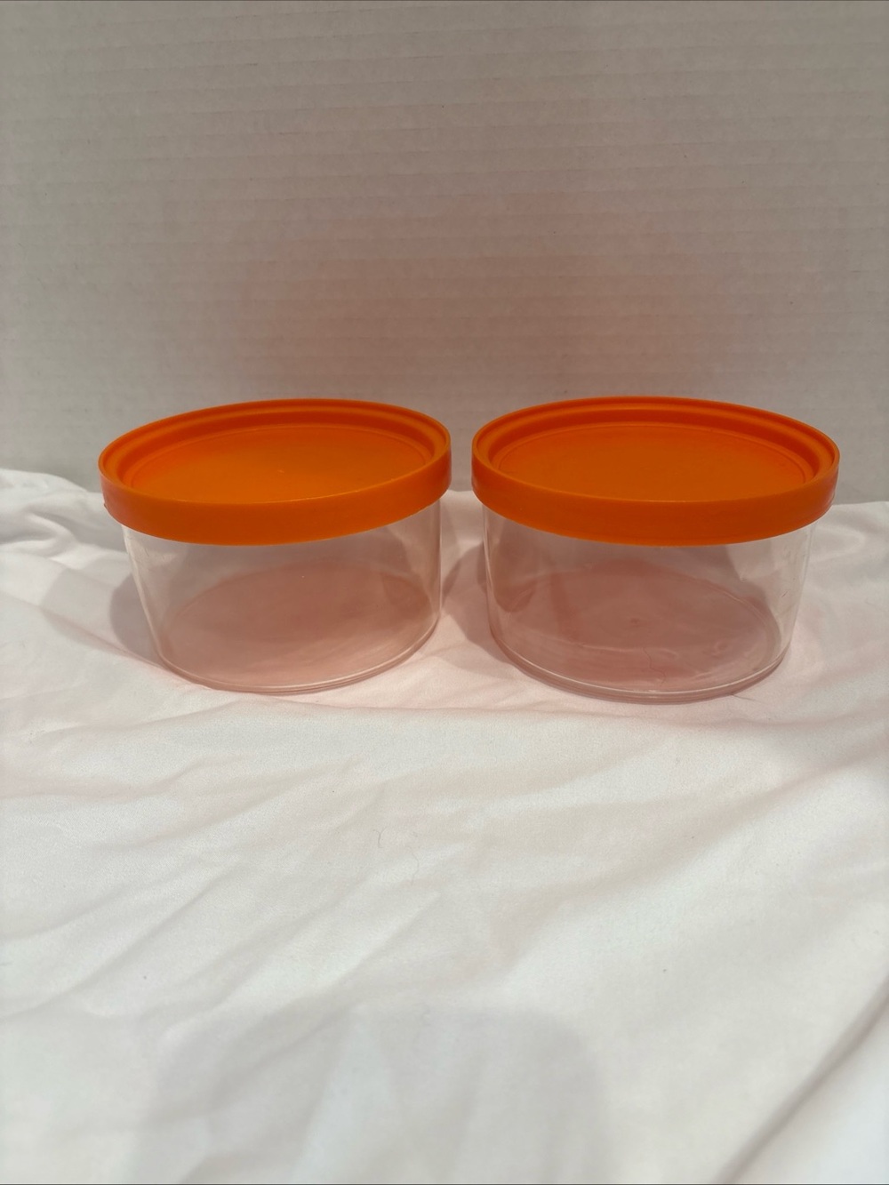 Set Of 2 Blisscraft Hard Plastic Storage Bowls With Orange Lids